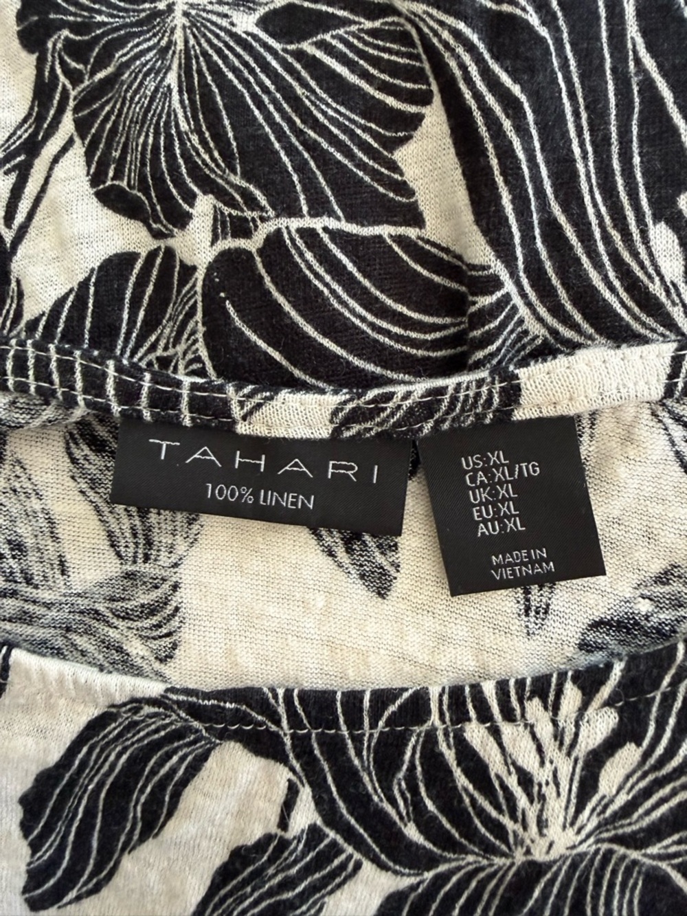 Tahari 100% Linen Black White Floral Lily Print Cap Sleeve Top Blouse Size XL - Picture 3 of 7